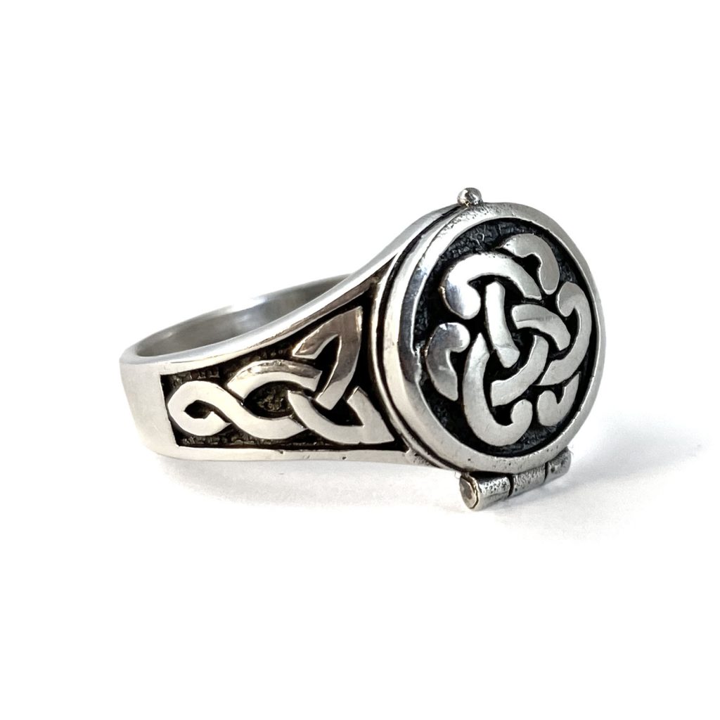 Celtic Knot Poison Ring by County Argyle hand-cast in sterling silver