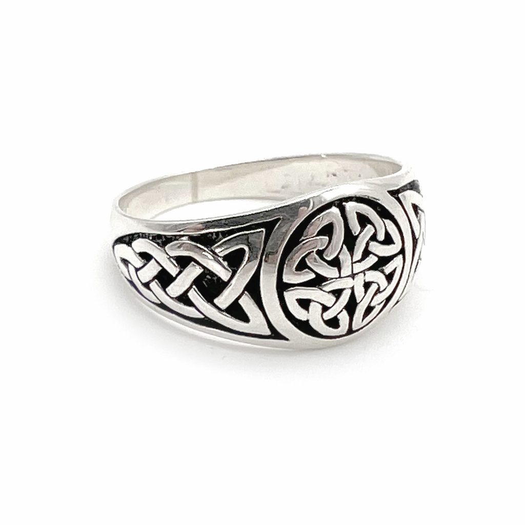 Celtic Knot Ring by County Argyle hand-cast in sterling silver