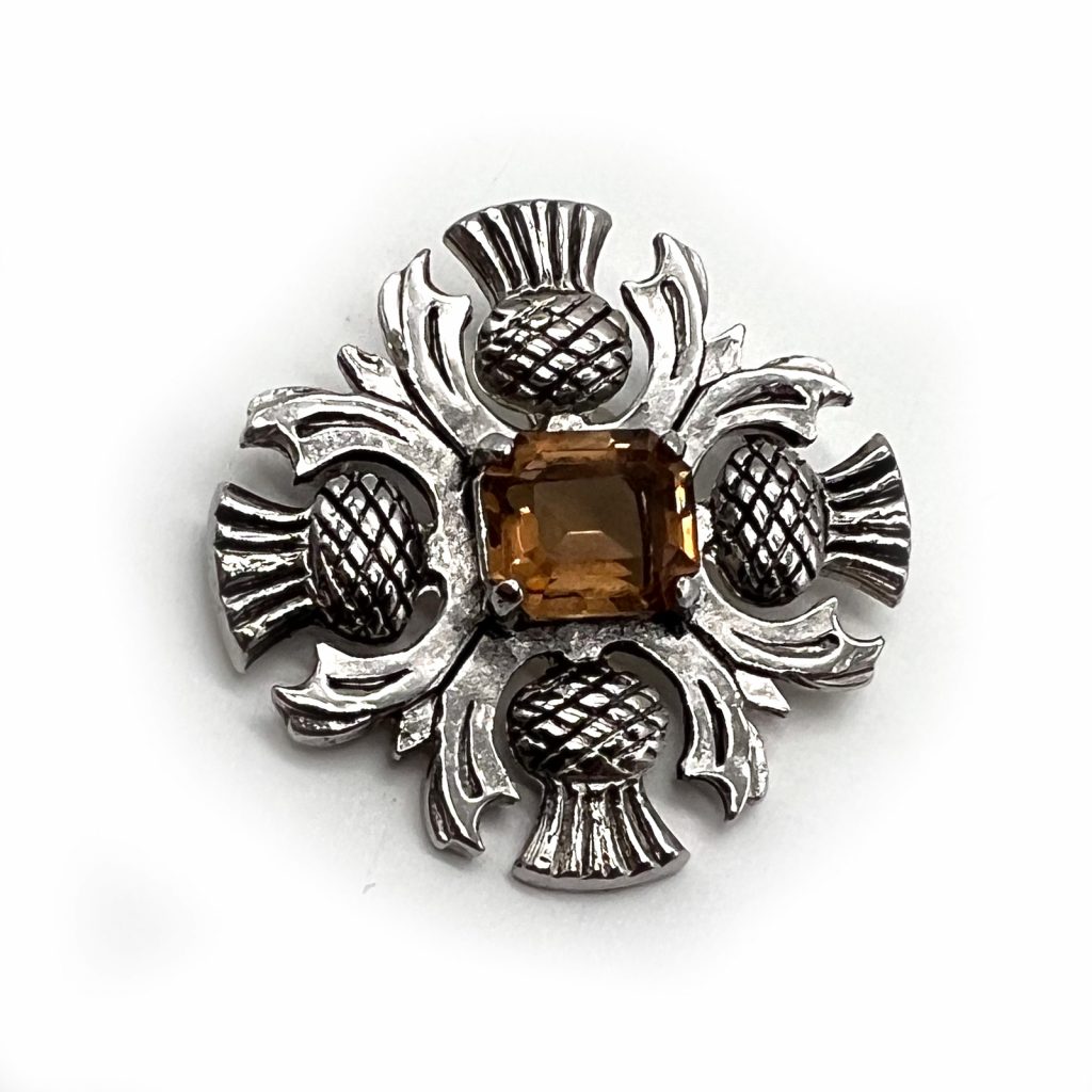 Kilt pin