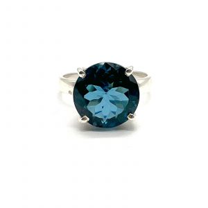 London blue ring